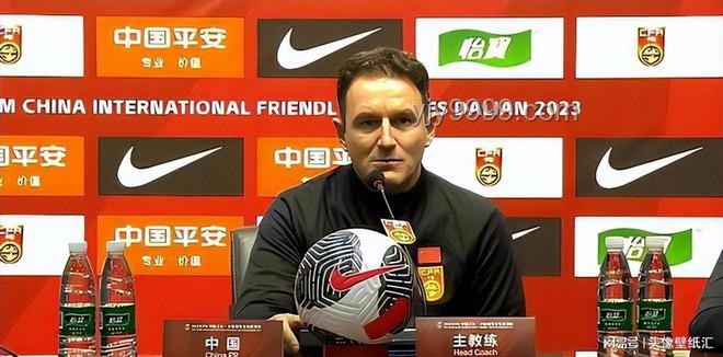 中国足球：正视技不如人，探索未来崛起之路